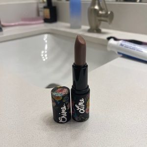 Lime crime lipstick